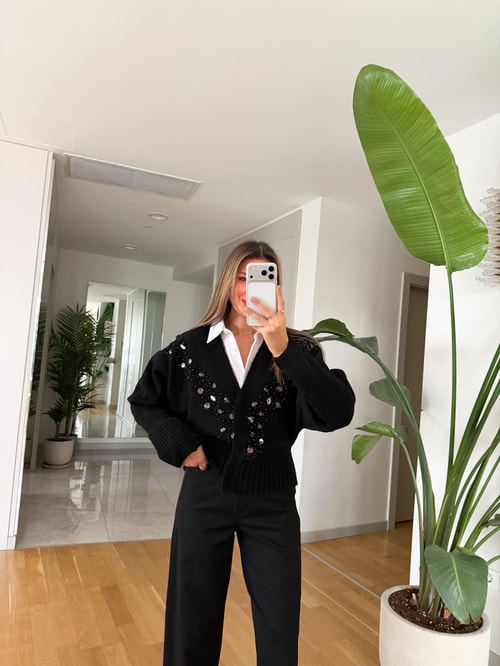 Taş Ve Boncuk Detaylı Hırka - Siyah