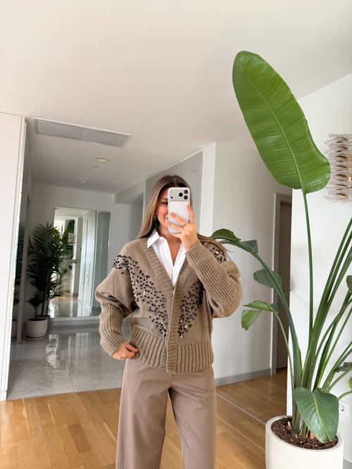 Taş Ve Boncuk Detaylı Hırka - Vizon