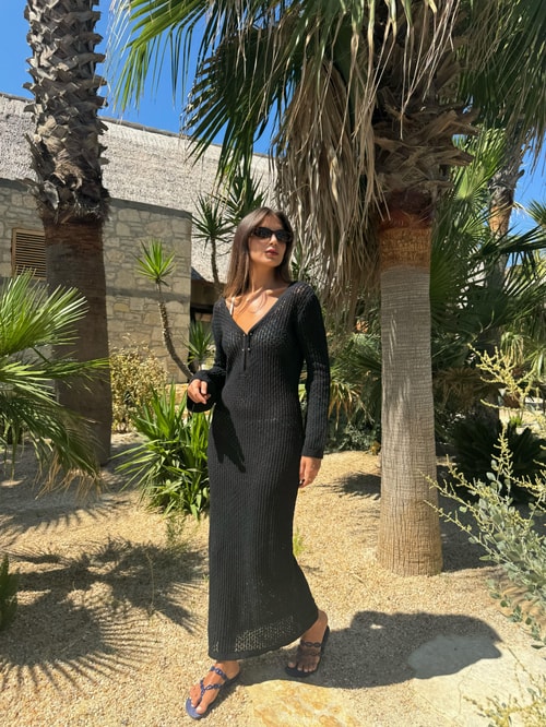 Yakası Metal Detaylı Triko Beachwear-Siyah