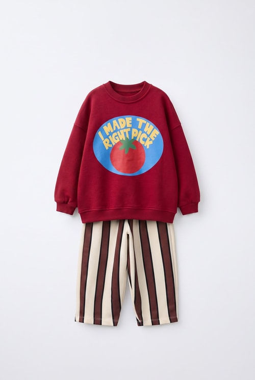 Çocuk  Domates Baskılı Kırmızı Sweatshirt ve Kahverengi Çizgili Eşofman Takımı