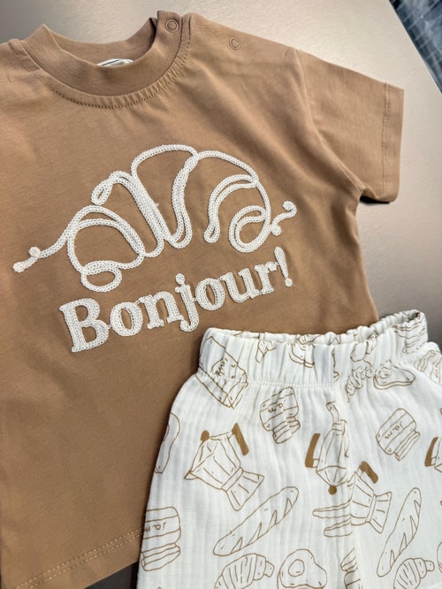 Unisex Bebek Pamuklu Vizon Kruvasan Temalı Tişört Şort Takım