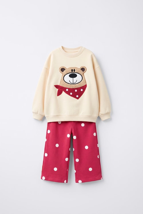 Çocuk Ayıcık Nakışlı Ekru Sweatshirt ve Kırmızı Puantiyeli Eşofman Takımı