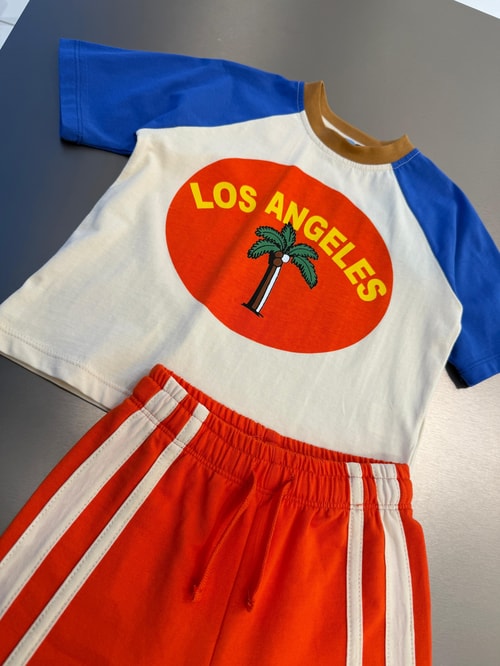Unisex Çocuk Pamuklu Ekru Saks Mavi Los Angeles Baskılı Tişört Şort Takım