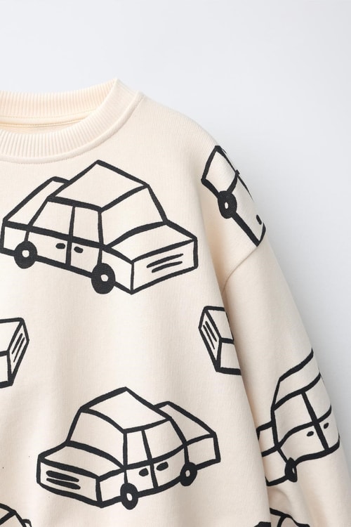 Çocuk Pamuklu Araba Desenli Ekru Sweatshirt ve Eşofman Altı Takımı