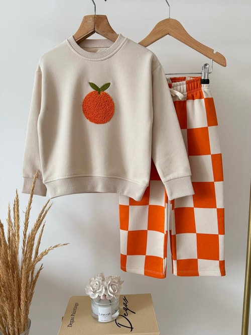 Çocuk Portakal Nakışlı Ekru Sweatshirt ve Turuncu Dama Eşofman Takımı