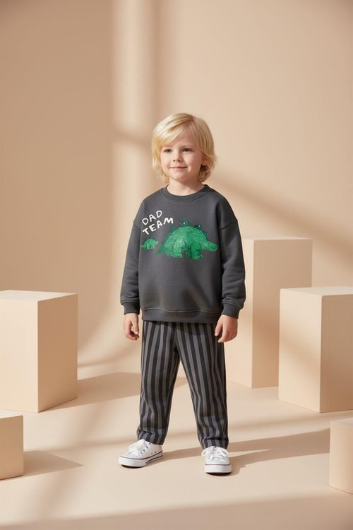 Erkek Çocuk Pamuklu Gri Sevimli Hayvancık Baskılı Sweatshirt - Dad Team Yazılı