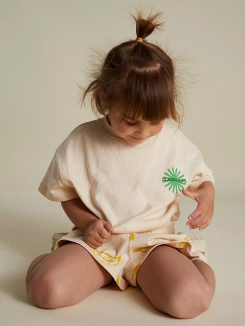 Kız Çocuk Pamuklu Ekru Muz Desenli T-Shirt ve Şort Takım