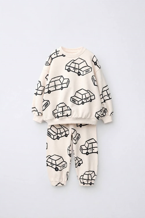 Çocuk Pamuklu Araba Desenli Ekru Sweatshirt ve Eşofman Altı Takımı