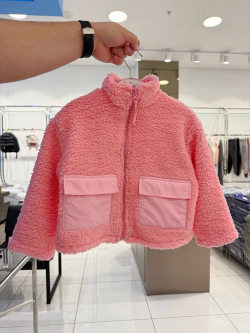 Kız Çocuk Pembe Peluş Fermuarlı Cepli Mont