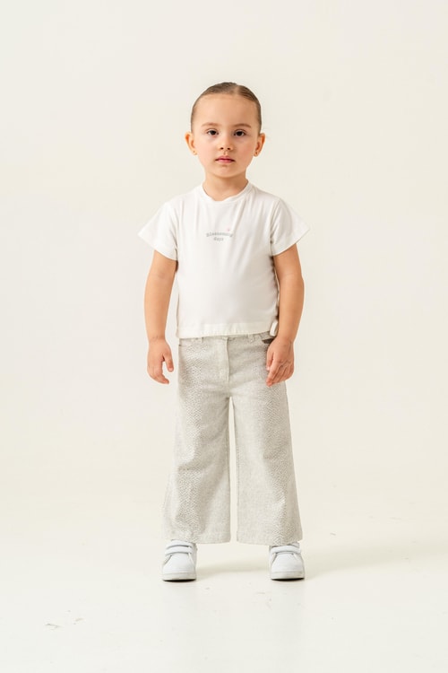 Kız Çocuk Pamuklu Ekru Yazılı Bağcıklı T-shirt ve Desenli Bol Paça Pantolon Takım