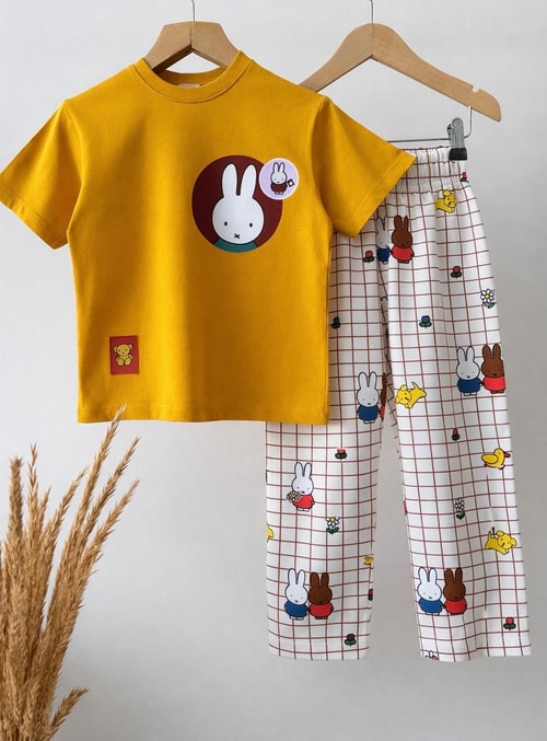 Kız Çocuk Pamuklu Hardal Tavşan Baskılı T-Shirt ve Ekose Eşofman Takım