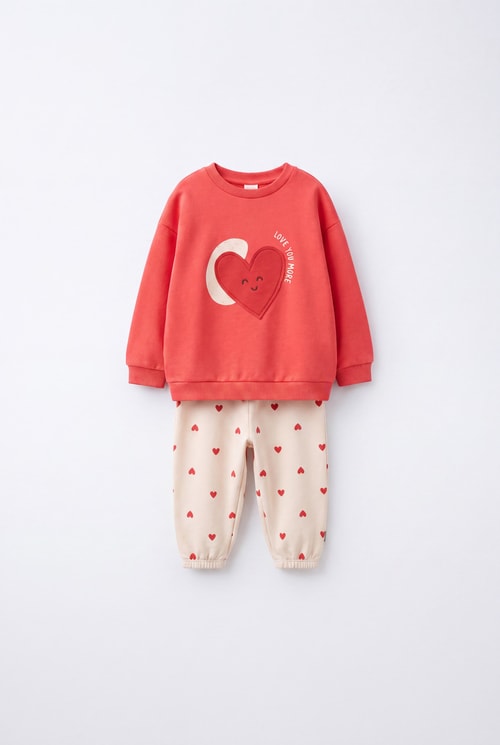 Çocuk Pamuklu Kalp Detaylı Kırmızı Sweatshirt ve Kalp Desenli Eşofman Takımı