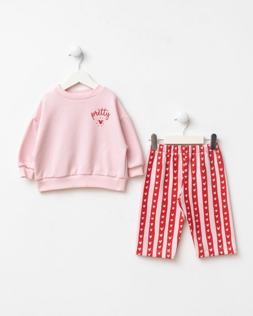 Kız Çocuk Pamuklu Pembe Sweatshirt ve Kırmızı Kalp Desenli Çizgili Eşofman Takımı