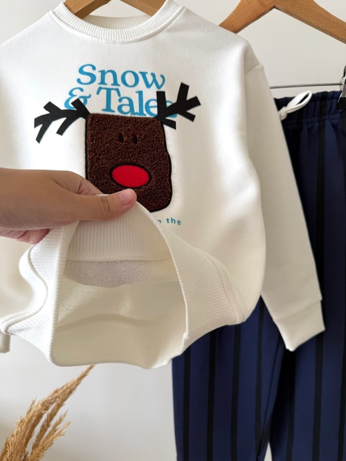 Erkek Çocuk Pamuklu Geyik Aplikeli Sweatshirt ve Çizgili Eşofman Takımı