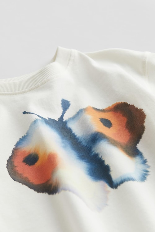 Kız Çocuk Pamuklu Ekru Suluboya Kelebek Desenli T-shirt