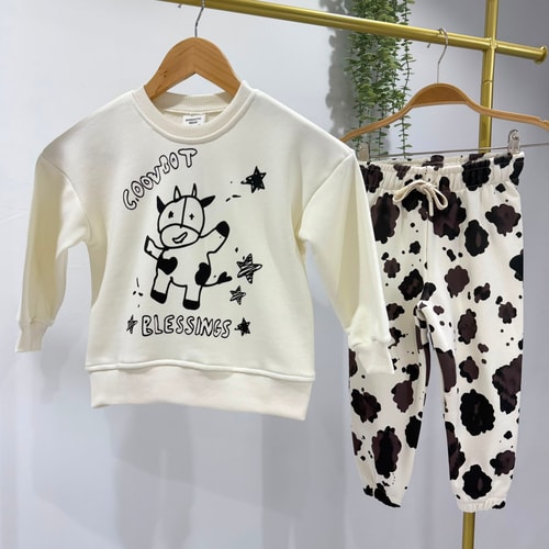 Çocuk İnek Baskılı Ekru Sweatshirt ve Desenli Eşofman Altı Takımı