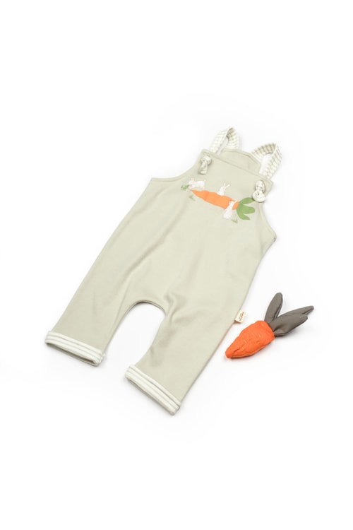 Unisex Bebek Pamuklu Havuç ve Tavşan Baskılı Askılı Tulum 