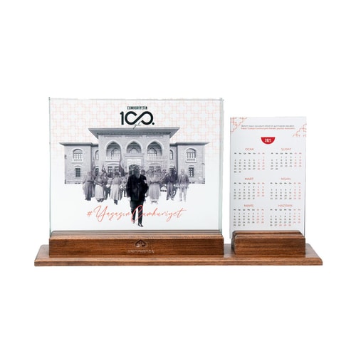 100. Yıl Anısına Takvimli Telefon Destekli 3 Boyutlu Dekoratif Cam Obje