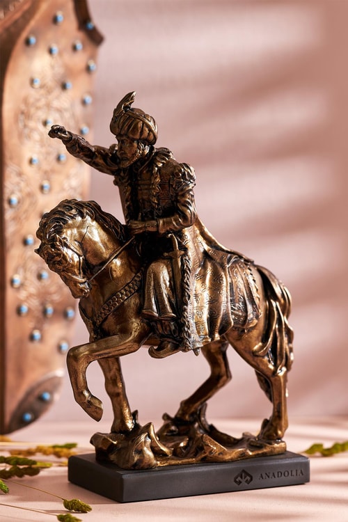 Fatih Sultan Mehmet Mermerit Heykel