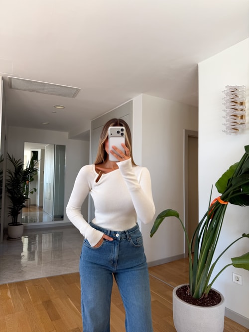 Aksesuar Detaylı Triko Bluz - Ekru 