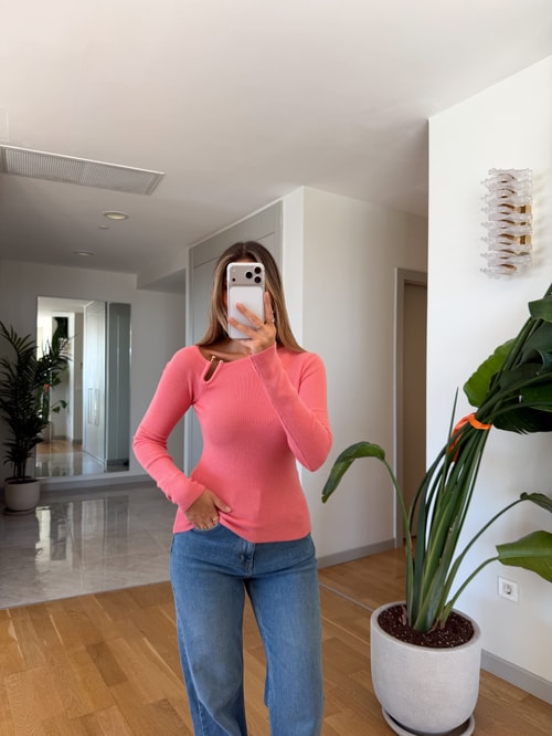 Aksesuar Detaylı Triko Bluz - Pembe