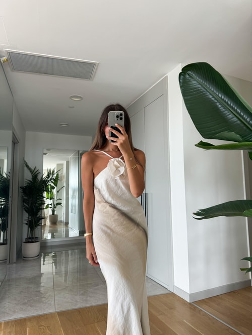 Batik Gül Detaylı Sırt Dekolteli Elbise
