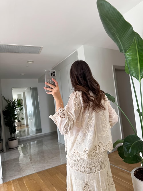 Bej Dantelli Gömlek