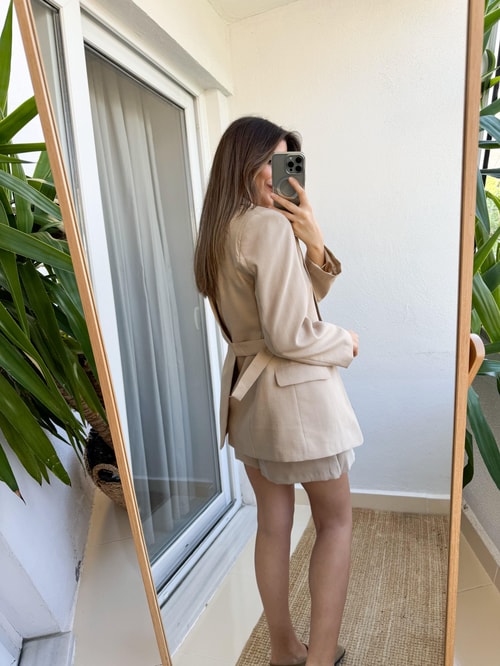 Bej Sırt Detaylı Tensel Blazer Ceket