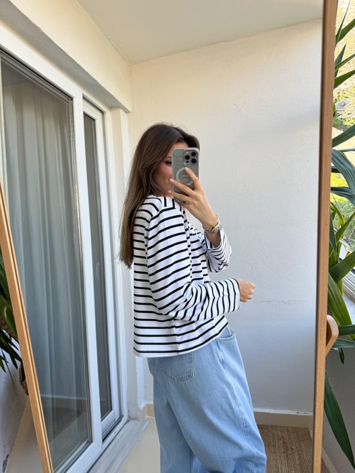 Beyaz Çizgili Vatkalı Basic Bluz