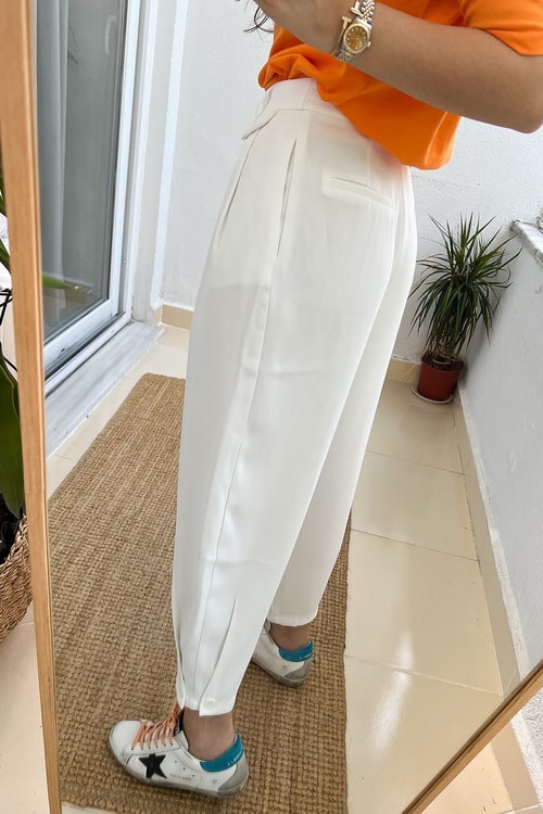 Beyaz Paçası Düğmeli Şalvar Pantolon