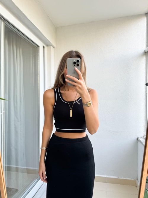 Biye Geçişli Crop Bluz-Siyah