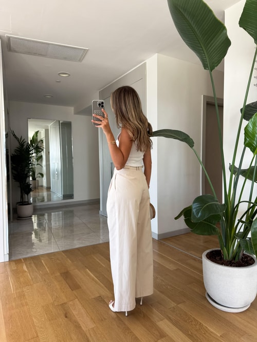 Crombie Beli Kemer Detaylı Pantolon 