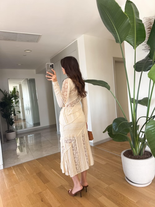 Dantel Detaylı Bluz Etek Takım