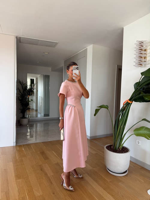 Dia Taş Detaylı Midi Elbise - Pembe