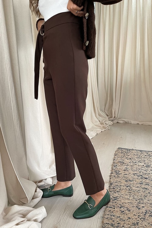 Dilvin Acı Kahve Beli Tokalı Kumaş Pantolon