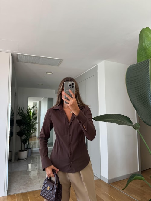 Dilvin Bele Oturan Basic Gömlek - Kahve