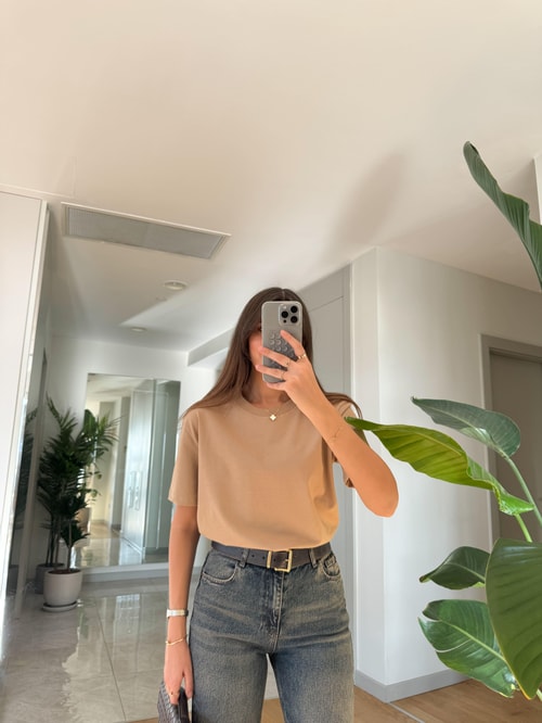 Dilvin Dekoratif Dikişli Bisiklet Yaka Tişört-Camel 