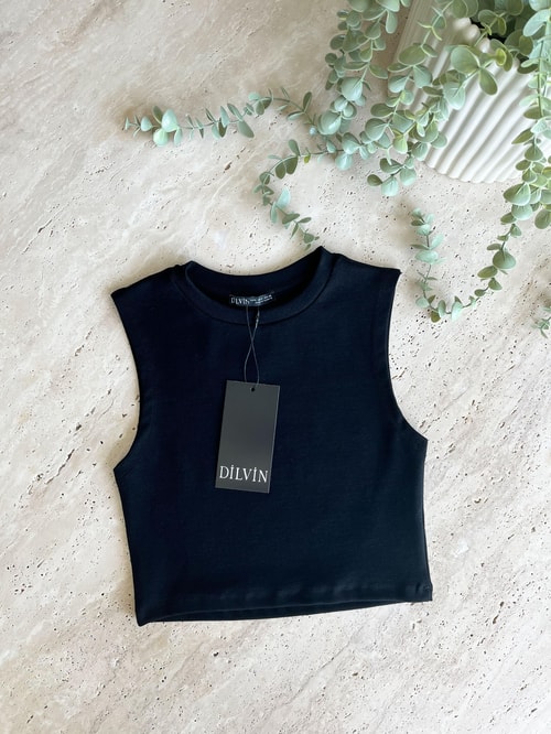 Dilvin Sıfır Kol Basic Bluz-Siyah