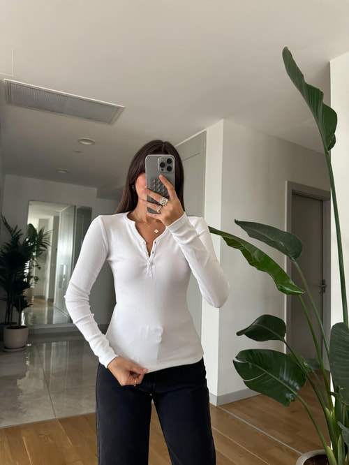 Düğmeli Fitilli Basic Bluz-Beyaz