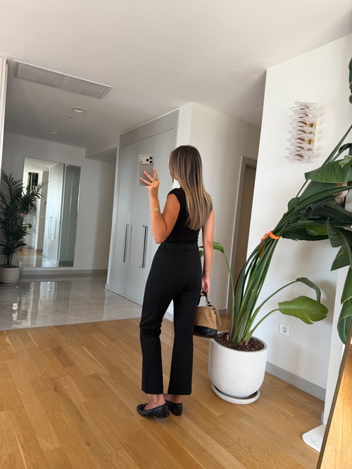 Gizli Cep Detaylı Mini Flare Pantolon - Siyah