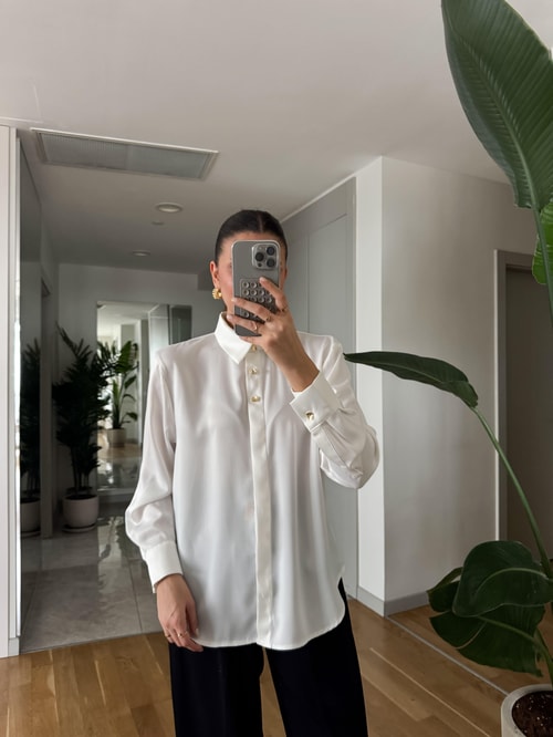 Gold Düğmeli Saten Gömlek- Ekru