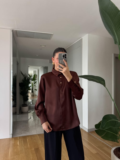 Gold Düğmeli Saten Gömlek- Kahve