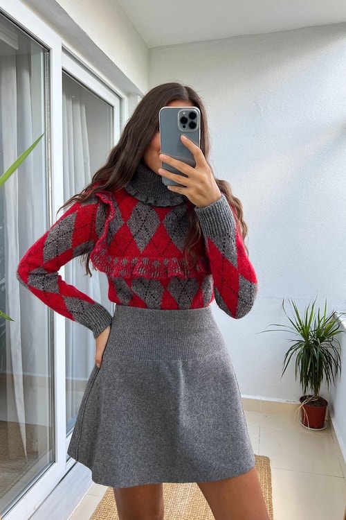 Gri Kısa Triko Etek