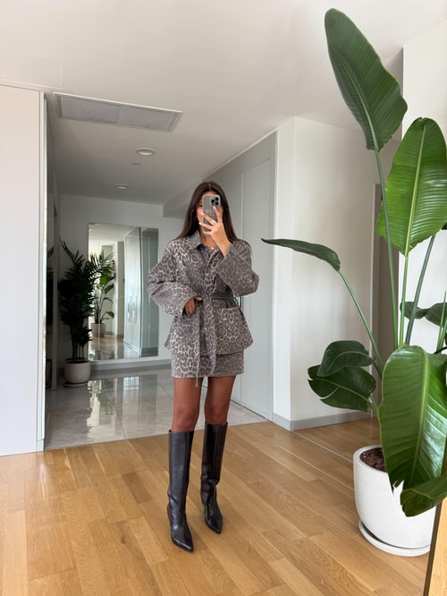 Gri Yıkamalı Mini Etek