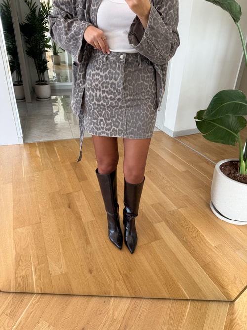 Gri Yıkamalı Mini Etek