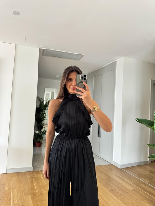 Halter Yaka Buruşuk Kumaş Siyah Tulum