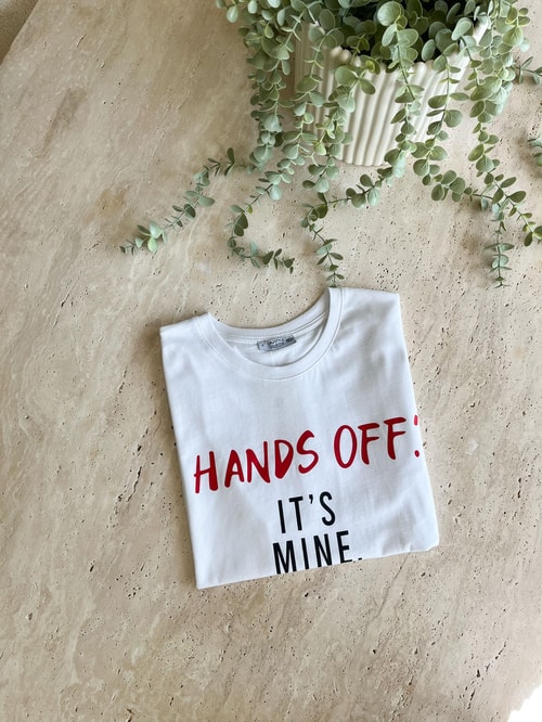 Hands Off Baskılı Tişört