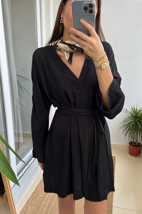 HM Siyah Bağlamalı Kısa Elbise