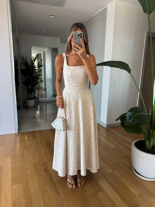Kate Üzeri Sim Nakışlı İthal Elbise - Pembe
