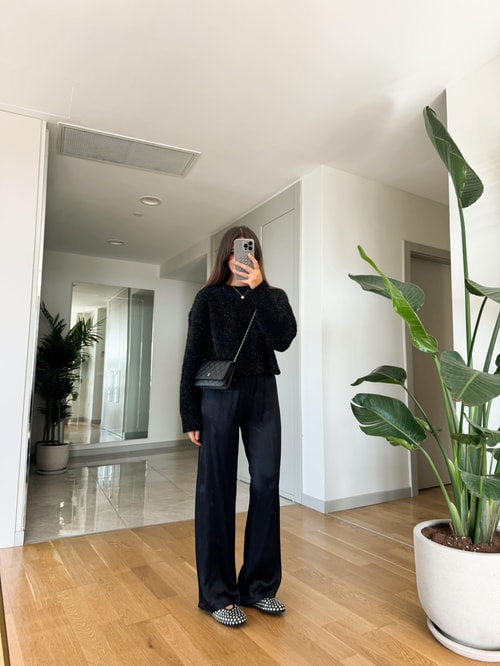 Kelly Beli Lastikli Saten Pantolon-Siyah